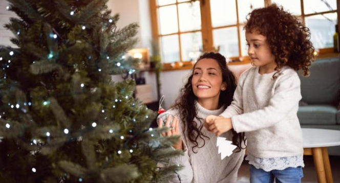 8 Tips for Safer Holiday Lighting Displays